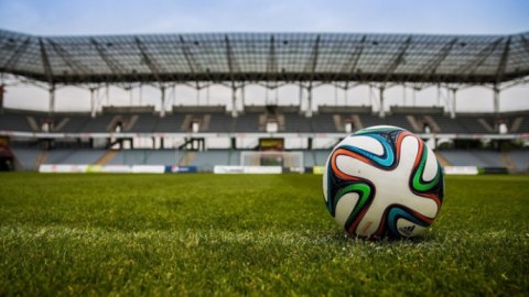 Azərbaycanın zərər və mənfəətlə işləyən - FUTBOL KLUBLARI - SİYAHI