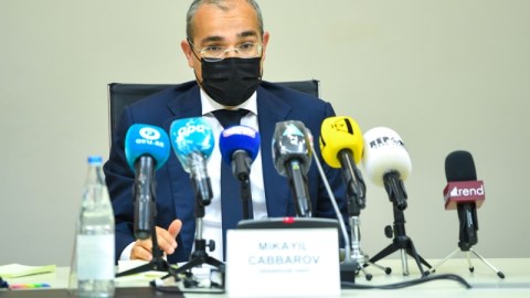 Mikayıl Cabbarov pandemiyanın iqtisadiyyata mənfi təsirlərindən DANIŞDI