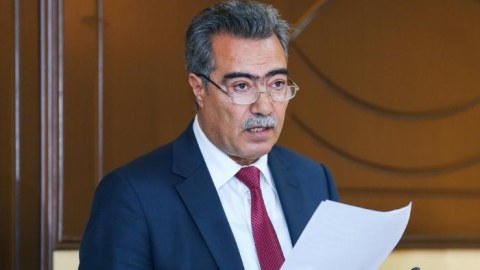 Vüqar Səfərlinin qəzetinə pul AYRILMADI 