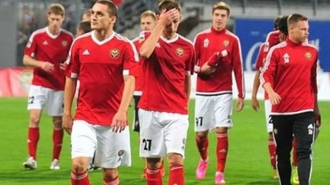 Ukrayna klubunda 13 futbolçu koronavirusa yoluxdu
