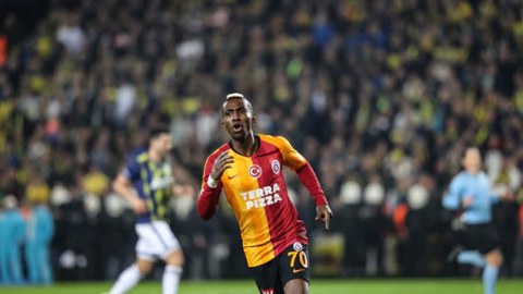 “Qalatasaray”da ayrılıq