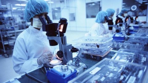 Rusiyada koronavirusdan ölənlərin sayı 11 mini KEÇDİ