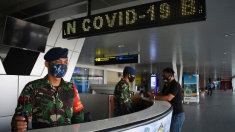 İndoneziyada koronavirusa yoluxanların sayı 75 min nəfəri ötdü
