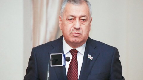 Türkiyədə müalicə olunan Vahid Əhmədov Bakıya QAYITDI 