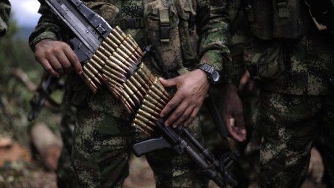 Kolumbiyada naməlum silahlıların hücumu - 2 hərçi öldü, 6-sı yaralandı