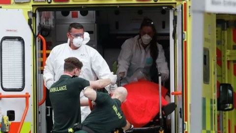 Britaniyada son sutkada 827 nəfər koronavirusa yoluxdu