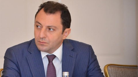 Elnur Məmmədov Təhsil nazirinin müşaviri vəzifəsindən AZAD OLUNDU