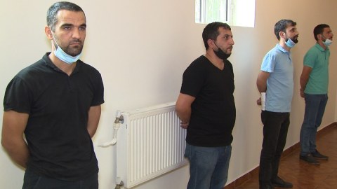 Milli Məclisə girən daha bir qrup qanun pozucusu saxlanıldı - FOTO+VİDEO  