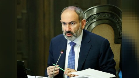 Fərid Şəfiyev: “Nikol Paşinyanın fikirləri bir-birinə ziddiyyət təşkil edir”