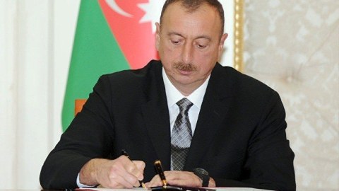 İlham Əliyev Təhsil Nazirliyinə 1.5 milyon manat ayırdı