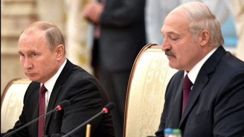 Putin və Lukaşenko Belarusdakı vəziyyəti müzakirə etdilər