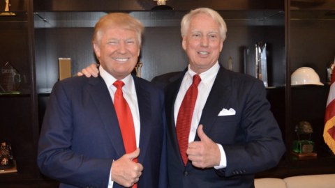 Donald Trampın qardaşı öldü