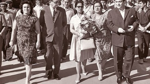 Bir şəklin tarixçəsi: İrandan Parisə qaçmış müğənni Mərziyə xanım Bakıya niyə gəlmişdi... - VİDEO  