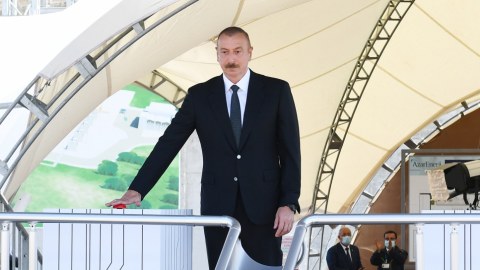 Prezident “Qobu” elektrik yarımstansiyasının tikintisi ilə tanış olub (YENİLƏNİB)