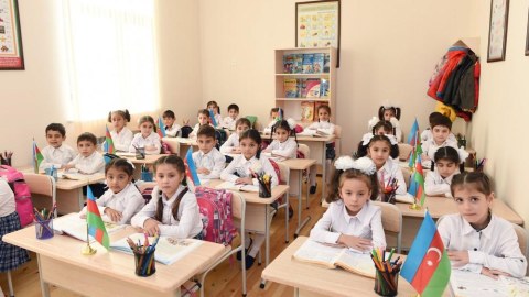 İbtidai siniflərdə dərslər bu tarixdə başlayacaq