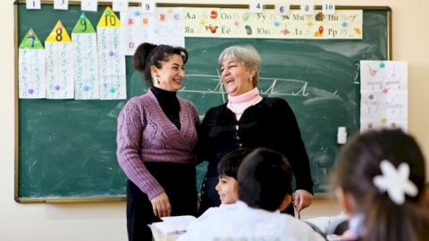 Təhsil naziri müəllimlərin maaşından DANIŞDI  