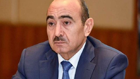 Əli Həsənovun layihələri DAYANDI