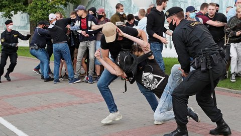 Belarusdakı aksiyalarda daha 114 nəfər saxlanıldı