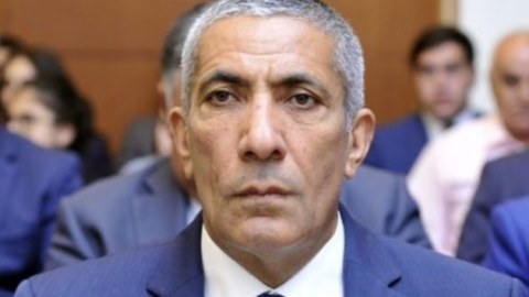 “Bu şəhərdə” komandası Siyavuş Novruzovu belə parodiya etdi - VİDEO