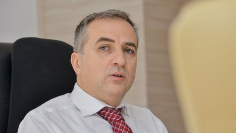 Fərid Şəfiyev “rusdilli məktəblər” məsələsini ŞƏRH ETDİ