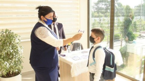 Bu gün daha 10 şagird, 7 işçi heyətdə koronavirus AŞKARLANDI 