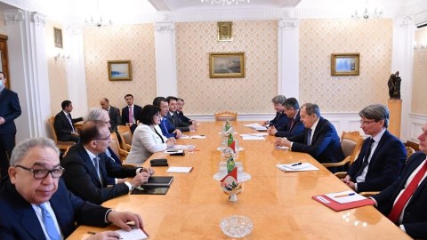 Sahibə Qafarova Lavrovla görüşür  