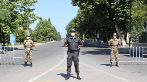 Azərbaycanın 22 şəhər və rayonunda komendant saatı başladı