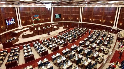 Milli Məclisin payız sessiyasının ilk iclası başladı