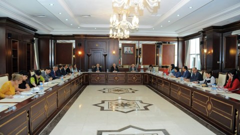 Milli Məclisin səhiyyə komitəsi orduya yardım etdi