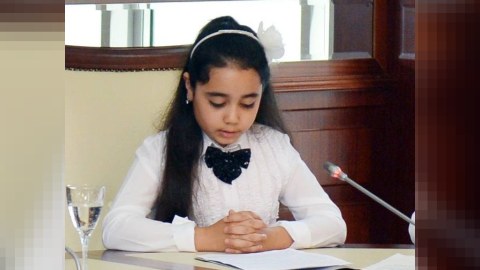 Komitə sədrinin məktəbli qızı Paşinyana məktub yazdı: “Torpaqlarımızdan rədd olun!” 