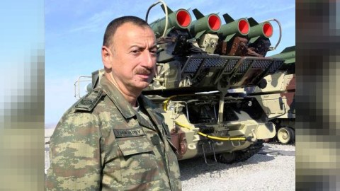 Yıxılmaz Ali Baş Komandan!!!