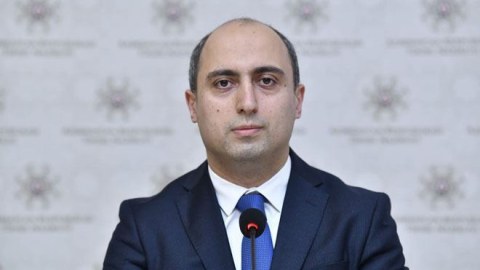 Təhsil naziri Emin Əmrullayev brifinq keçirir - Canlı yayım