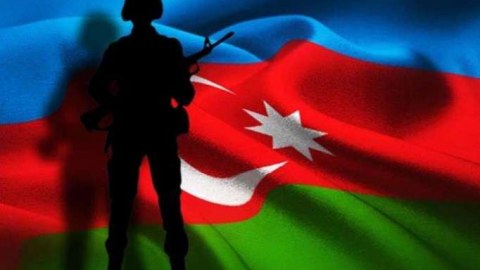 Şəhid Anası Silahlı Qüvvələrə Yardım Fonduna pul keçirdi - 7000 manat