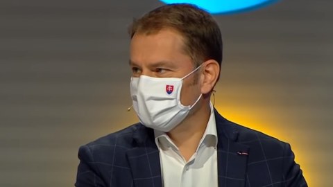 Baş nazir özünütəcrid rejiminə keçdi