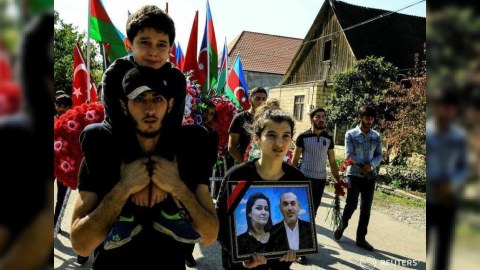 “Gəncə bombardmanı”nda hər iki valideynini itirən uşaqlar: “Bir an olsun yadımızdan çıxmır” 
