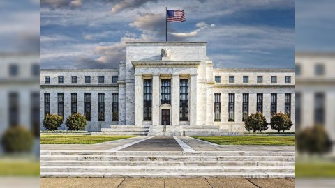 FED dollarla bağlı QƏRAR VERDİ