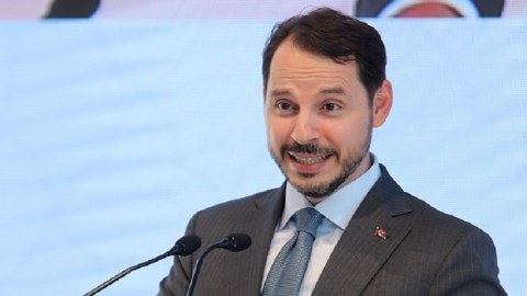 Ərdoğan kürəkəninin istefasını qəbul etdi