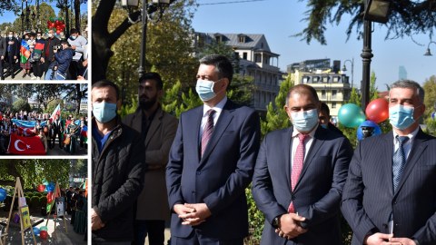 Tbilisidə Bayrağı Günü və Şuşanın azad edilməsi qeyd olundu