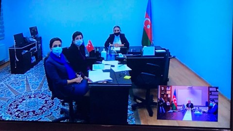 Nazir vətəndaşlarla videobağlantıda danışdı - FOTO