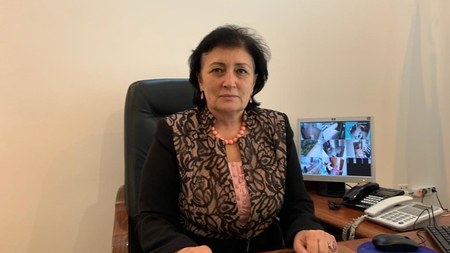 Deputat Milli Məclisdə göz yaşlarını saxlaya bilmədi