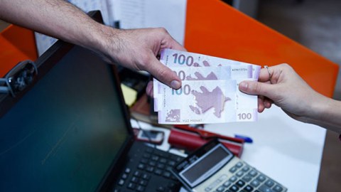Bağlanan bankların əmanətçilərinə ödənilən kompensasiyanın məbləği AÇIQLANDI