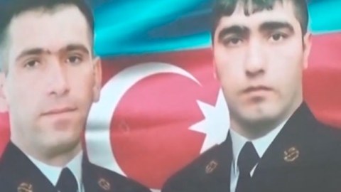 “Bir oğlumu dəfn edib gələndən sonra digərinin nəşini gətirdilər” - VİDEO