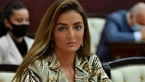 Deputatın ayaqqabı ilə daxil olduğu ev şəhid ailəsinindir? - Könül Nurullayeva olaya aydınlıq gətirdi - FOTO