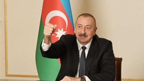 Deputatlar parlamentin iclasında Prezidentin xalqa müraciətinə baxdılar