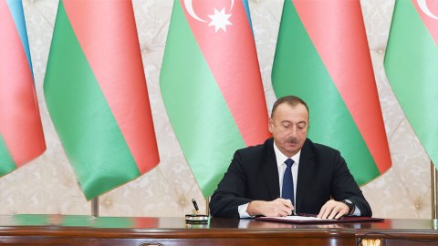 Prezident Kənan Seyidova general-mayor rütbəsi verdi 
