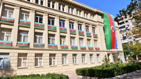 Təhsil Nazirliyi vətəndaş qəbulunu dekabrın 28-dək dayandırdı  