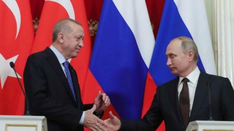 Türkiyə-Rusiya münasibətləri pozulur? - Sabiq nazir iddiaları TƏKZİB ETDİ  