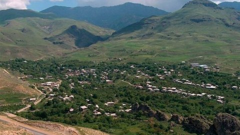 Zəngəzurda 750 metr geri çəkilməyə məcbur olan ermənilər - Zahid Oruc YAZIR
