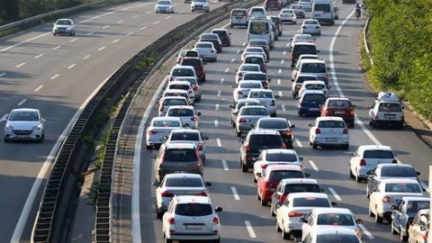 Azərbaycanda yol vergisi yeni qaydada tutulacaq