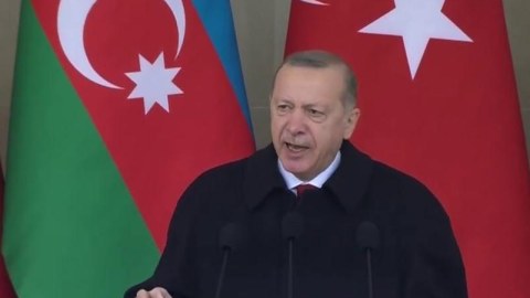 Ərdoğanın oxuduğu şeir Cənubi Azərbaycanda trend yaratdı – VİDEO 